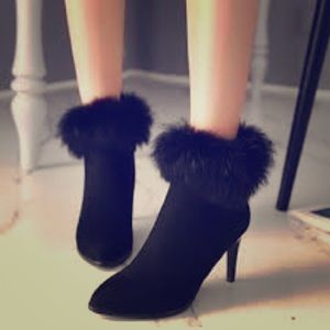 New Forever 21 Faux Fur Trim Ankle Boots